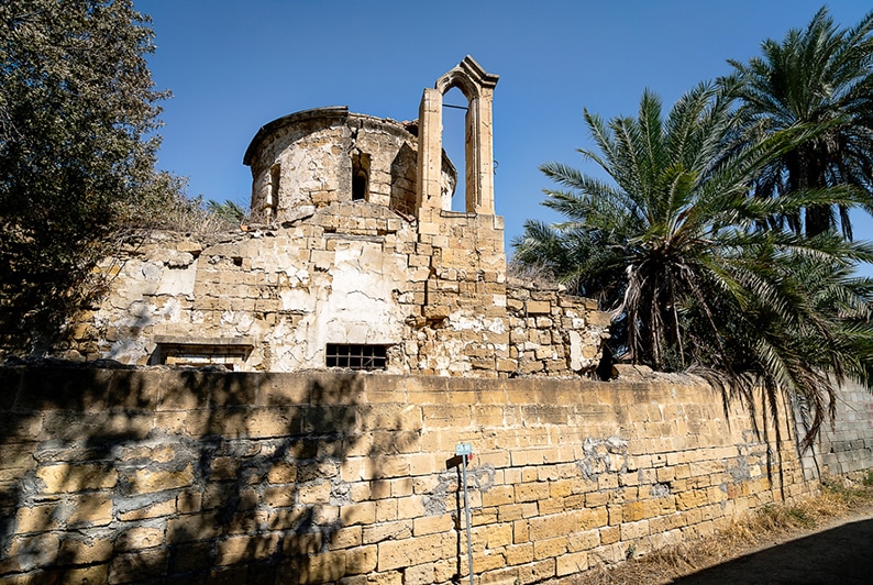 Обрушилась колокольня храма св. Иакова - Вестник Кипра