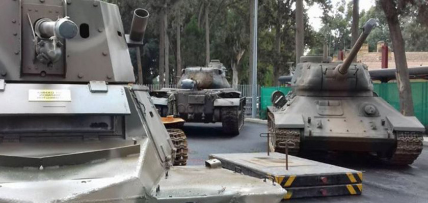 В столицу Кипра привезли танки | CypLIVE