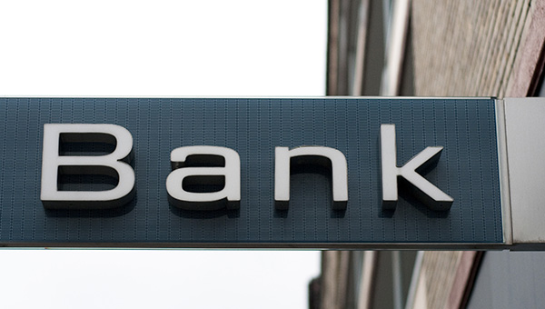 Противоречивые сообщения кипрских банков