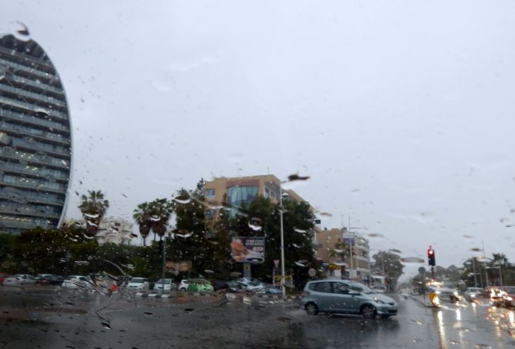 Выходные на Кипре: дожди с грозами + мокрый снег