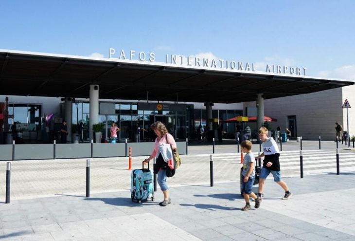 В аэропорту Пафоса экстренно приземлился борт Белград – Каир 