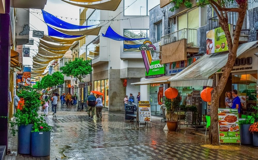 Торговые улицы пустеют несмотря на низкую аренду - Вестник Кипра