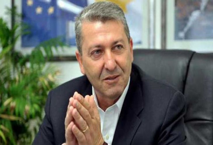 Кандидат в президенты Кипра оштрафован на 500 евро за звонок и смс-ку избирателю