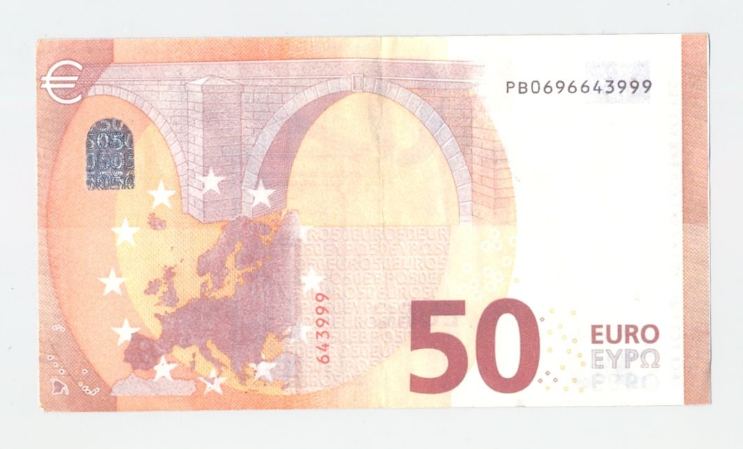 Инструкция ВК: Как отличить фальшивые евро от настоящих? - Вестник Кипра