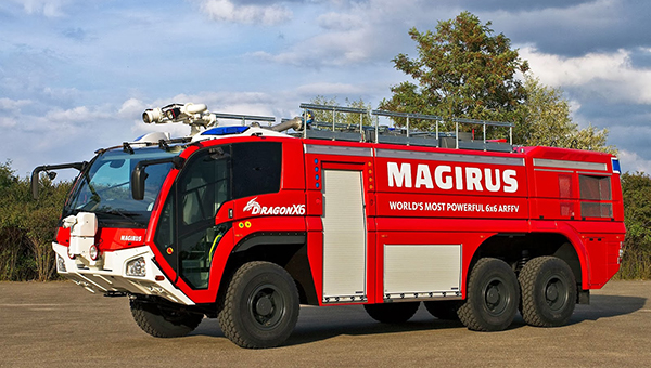 Аэропорт Пафоса получил два современных пожарных автомобиля | CypLIVE