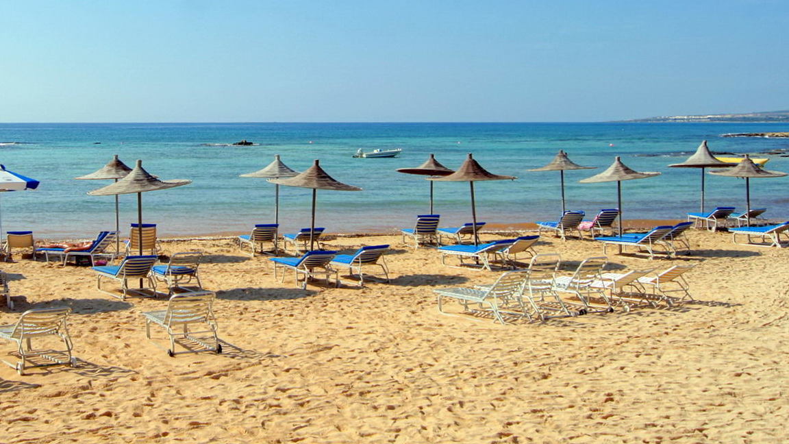 Кипр пересматривает туристическую модель из-за теста на Covid-19