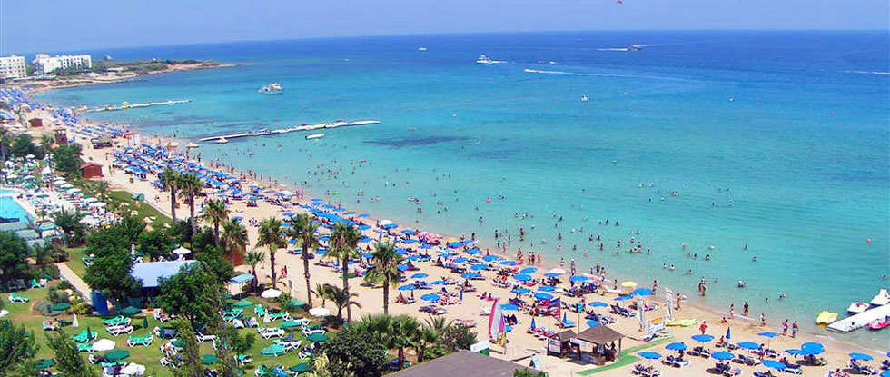Кипр попал в топ-10 самых выгодных туров для россиян в бархатный сезон