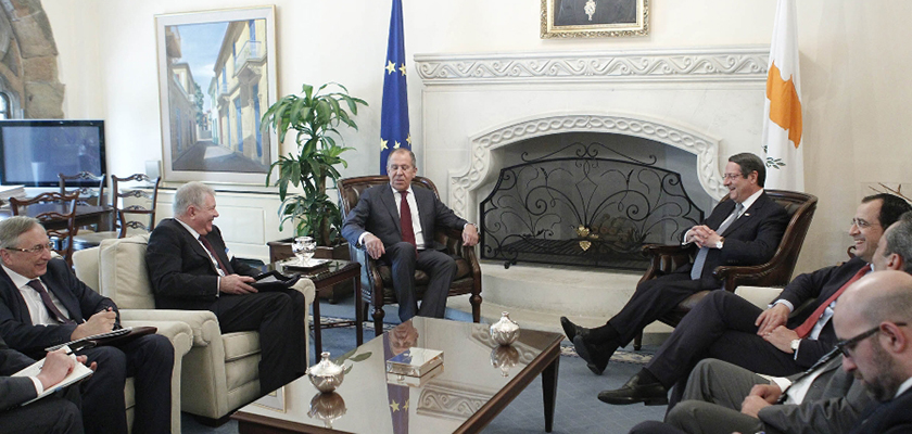 Лавров проводит переговоры с президентом Кипра в Никосии | CypLIVE