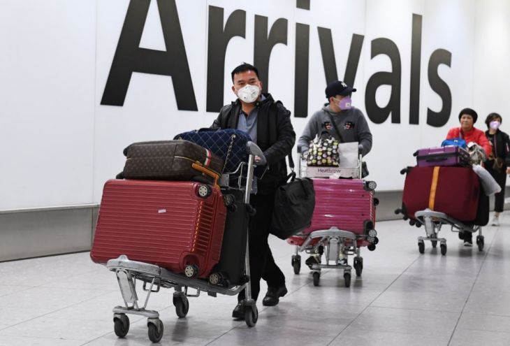 В аэропортах Ларнаки и Пафоса введен досмотр для прибывающих из Китая