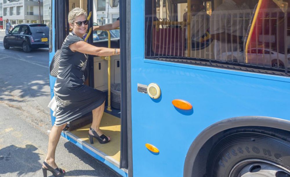 «Умный» автобус вместо машины - Вестник Кипра