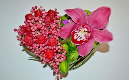 Цветы – посланники любви - Вестник Кипра