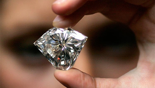 В пекарне на Кипре украли алмазы на 200 тысяч евро | CypLIVE