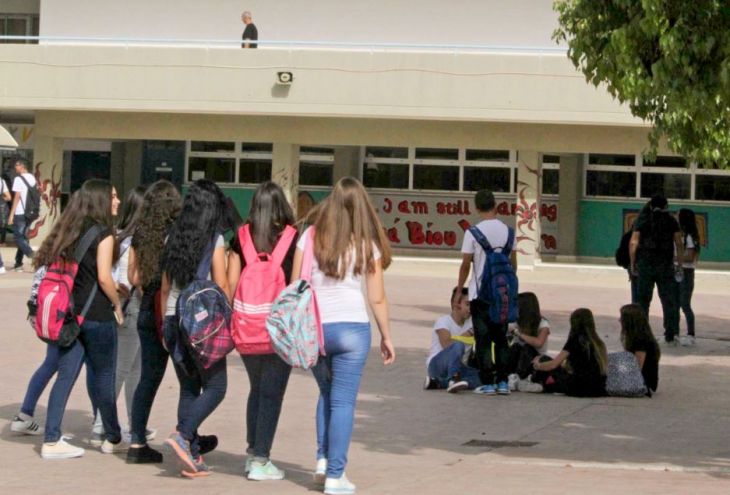 7 сентября на Кипре начался учебный год для 46 479 старшеклассников 