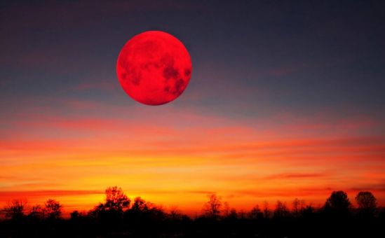 «Кровавая» луна взойдет над Кипром 27 июля - Вестник Кипра
