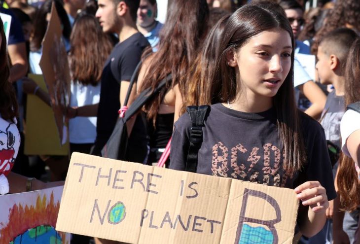 Кипрская молодежь проведет марш против власти денег 