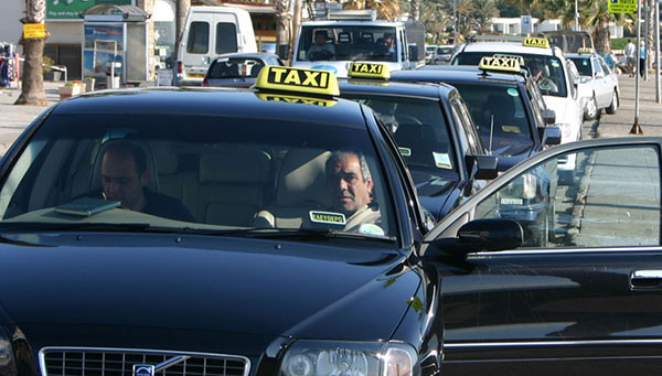 Таксисты Кипра проведут предновогоднюю забастовку | CypLIVE