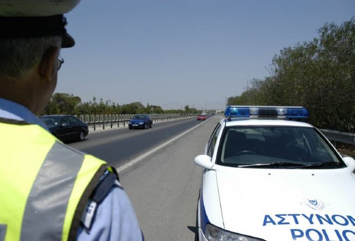 Минюст Кипра хочет отбирать водительские права у пьяных и лихачей прямо на трассе