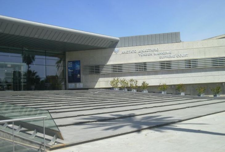 Верховный суд Кипра оправдал пенсионера, сидевшего за сексуальное насилие над 9-летней внучкой 
