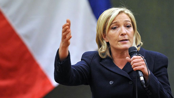 Ле Пен потребовала выдворить из Франции всех иностранцев, связанных с исламистами