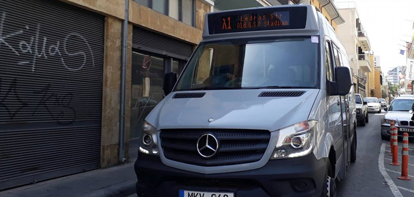 По улицам кипрской столицы начали курсировать экологичные мини-автобусы | CypLIVE