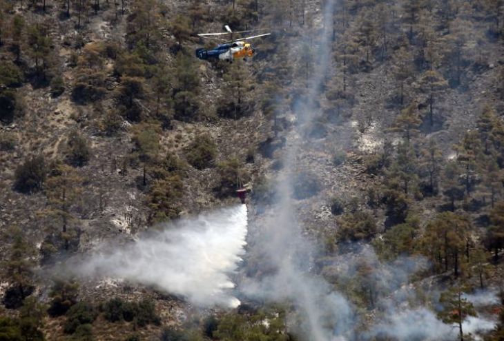 На западе Кипра с разницей в пять минут вспыхнули два пожара 
