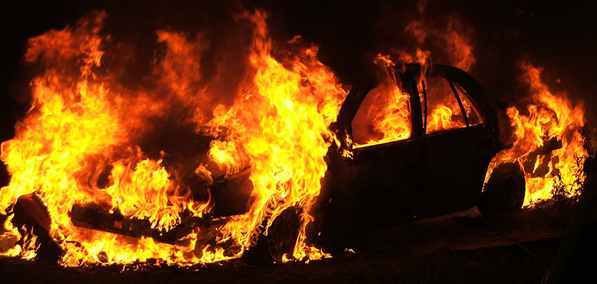 Ночью на Кипре сожгли автомобили россиян | CypLIVE