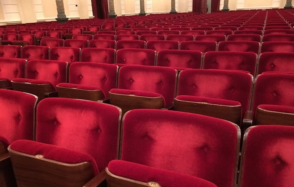Кинотеатры откроются только 1 сентября - Вестник Кипра