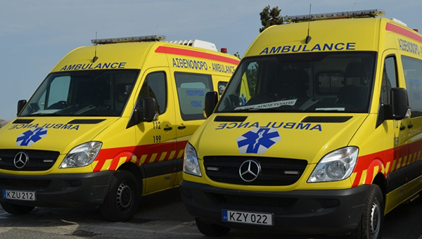 Водители скорой помощи Кипра устроили драку на работе | CypLIVE