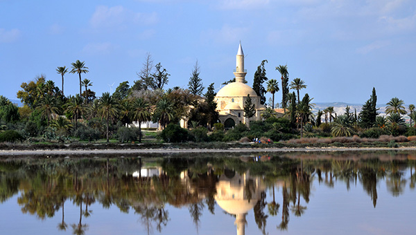 Мечеть Хала Султан Текке на Кипре закроют для посетителей из-за паломничества турко-киприотов