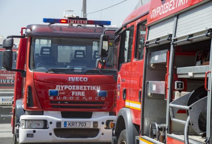 Кипрские пожарные спасли двух детей
