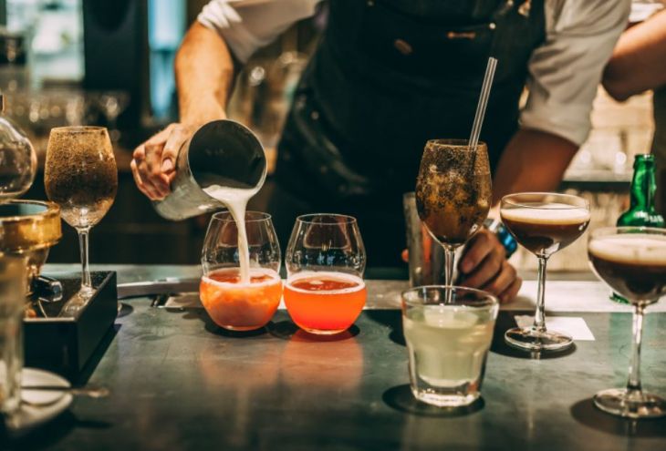 Бары, кафе и ночные клубы Кипра снизят НДС на напитки до 9%