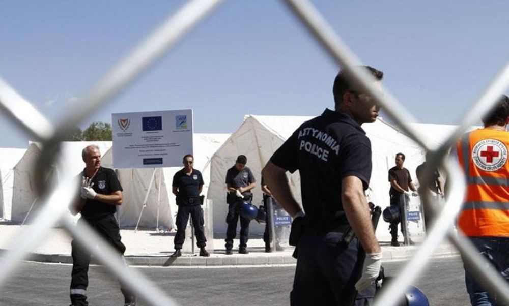 В Лачи задержаны нелегальные мигранты - Вестник Кипра