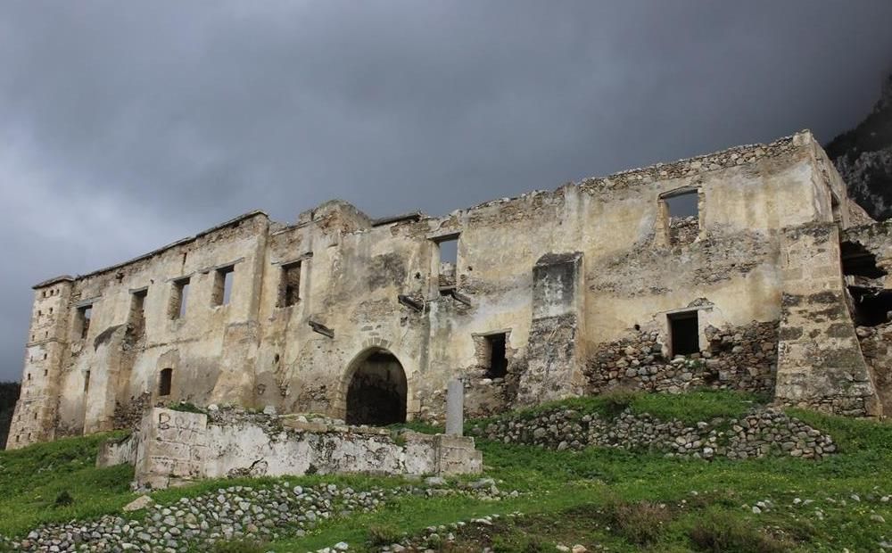Удастся ли спасти от разрушения древний монастырь? - Вестник Кипра