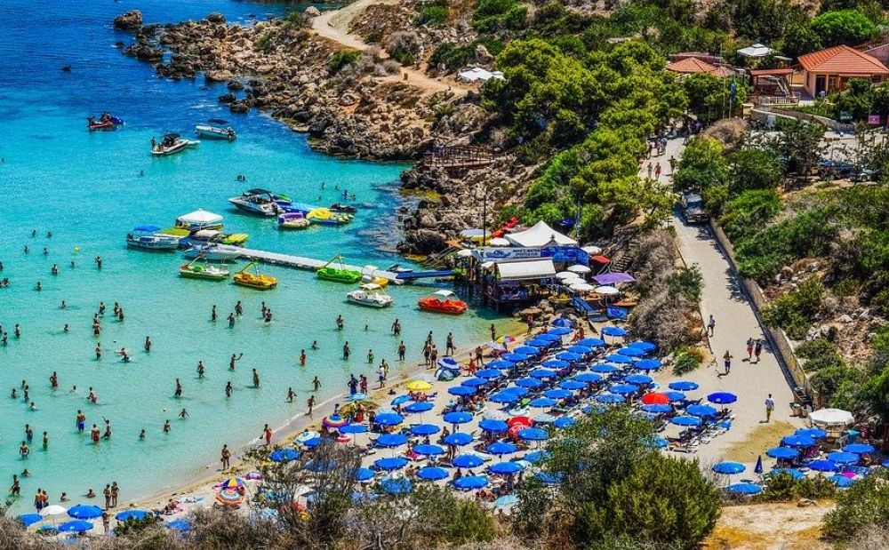 К пляжу Коннос теперь только пешком - Вестник Кипра