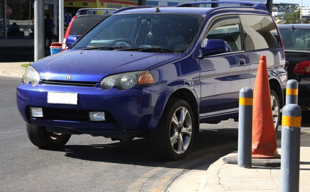 Штрафы выросли, а незаконная парковка никуда не делась - Вестник Кипра