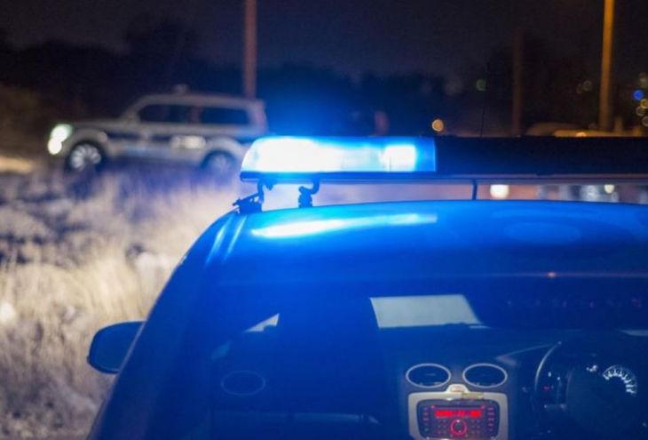 Находящаяся в розыске 35-летняя женщина умчалась ночью от полиции Ларнаки на «бешеной скорости» 