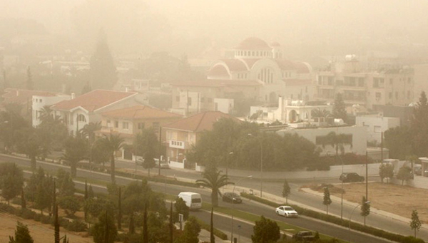 Департамент по труду Кипра обнародовал результаты исследования загрязнений от пылевой бури