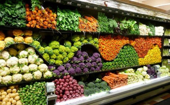 В повышении рыночных цен на фрукты и овощи кипрские продавцы винят холода - Вестник Кипра