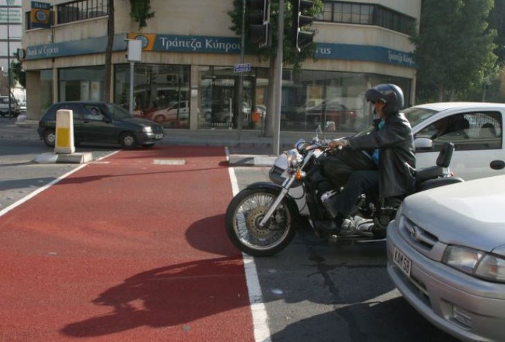 Полиции Кипра нужны умные дорожные камеры 