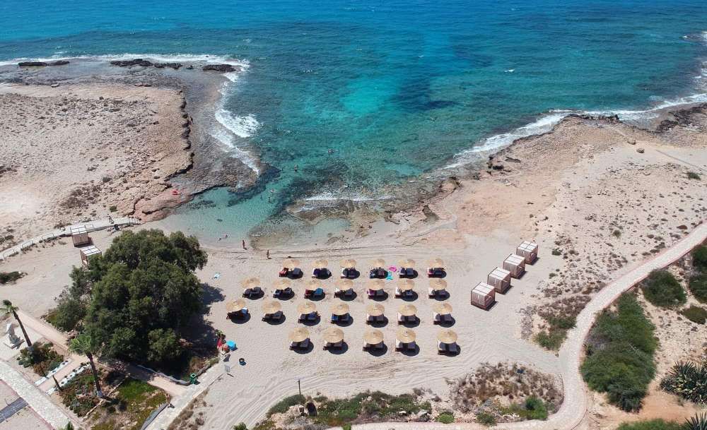 В Айя-Напе благоустроили самый красивый пляж - Вестник Кипра