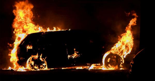 В Лимассоле опять взорвали автомобиль, а в Никосии – сожгли