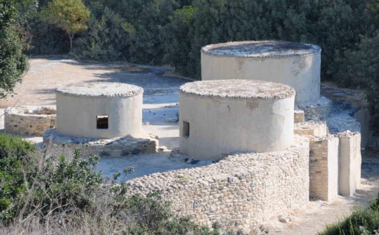В Троодосе обнаружили доисторические постройки - Вестник Кипра