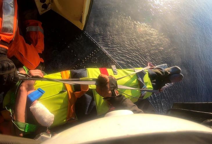 С российского корабля близ Кипра эвакуирован упавший с большой высоты мужчина