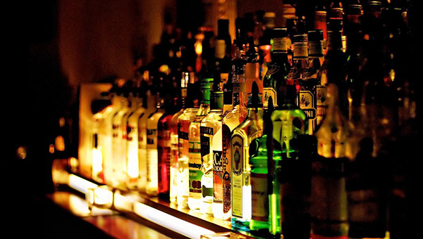 Алкоголь очень популярен среди подростков Кипра | CypLIVE