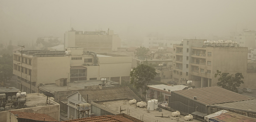 Пыльная буря приближается к Кипру | CypLIVE