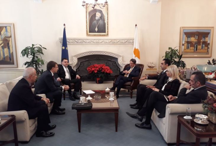 Президент Кипра встретился с лидерами «русской» партии 