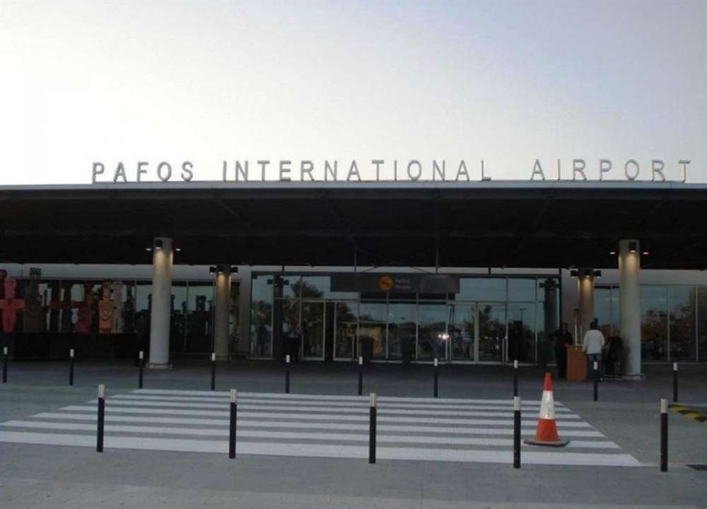Аэропорт Пафоса временно приостанавливает деятельность