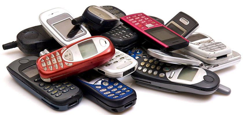 Киприотам предлагают заменить старые телефоны на новые | CypLIVE