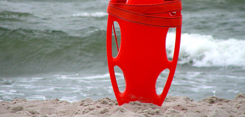 Присутствие спасателей не гарантирует безопасность на кипрских пляжах | CypLIVE