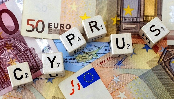 Кипр разместил 7-летние евробонды на 1 млрд евро под 3,8% | CypLIVE